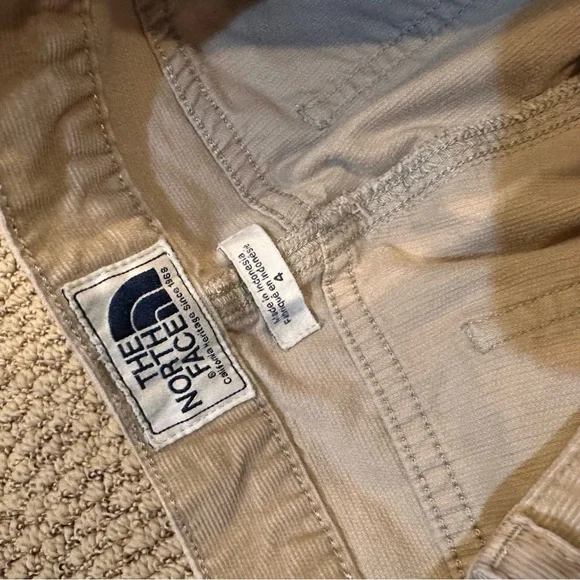 The North Face Corduroy Pants Women's 4 khaki Stretch Bootcut Travel Hiking - Picture 3 of 10